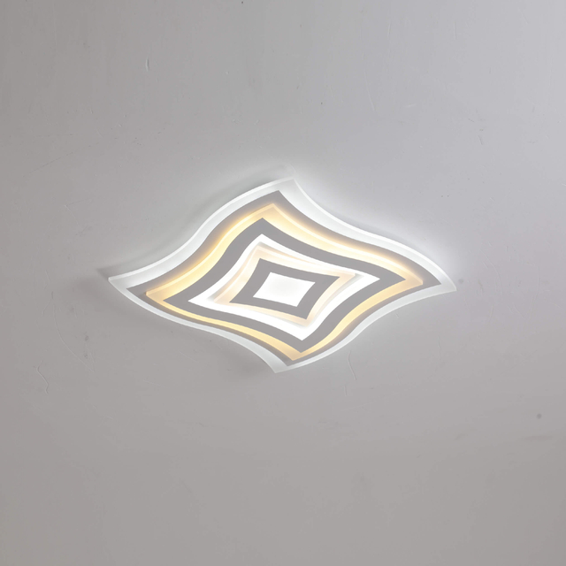 Luz de techo LED de color blanco cálido