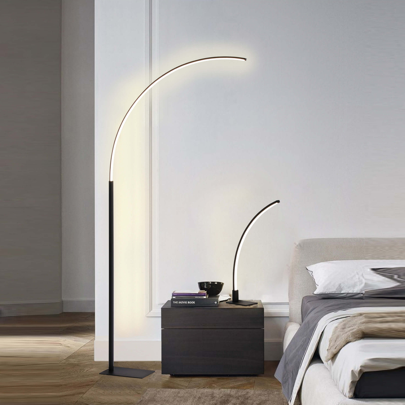 Lámparas de pie LED modernas y elegantes