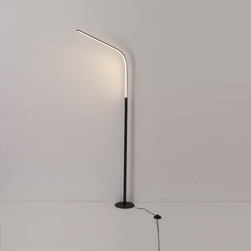 Lámparas de pie LED modernas y elegantes