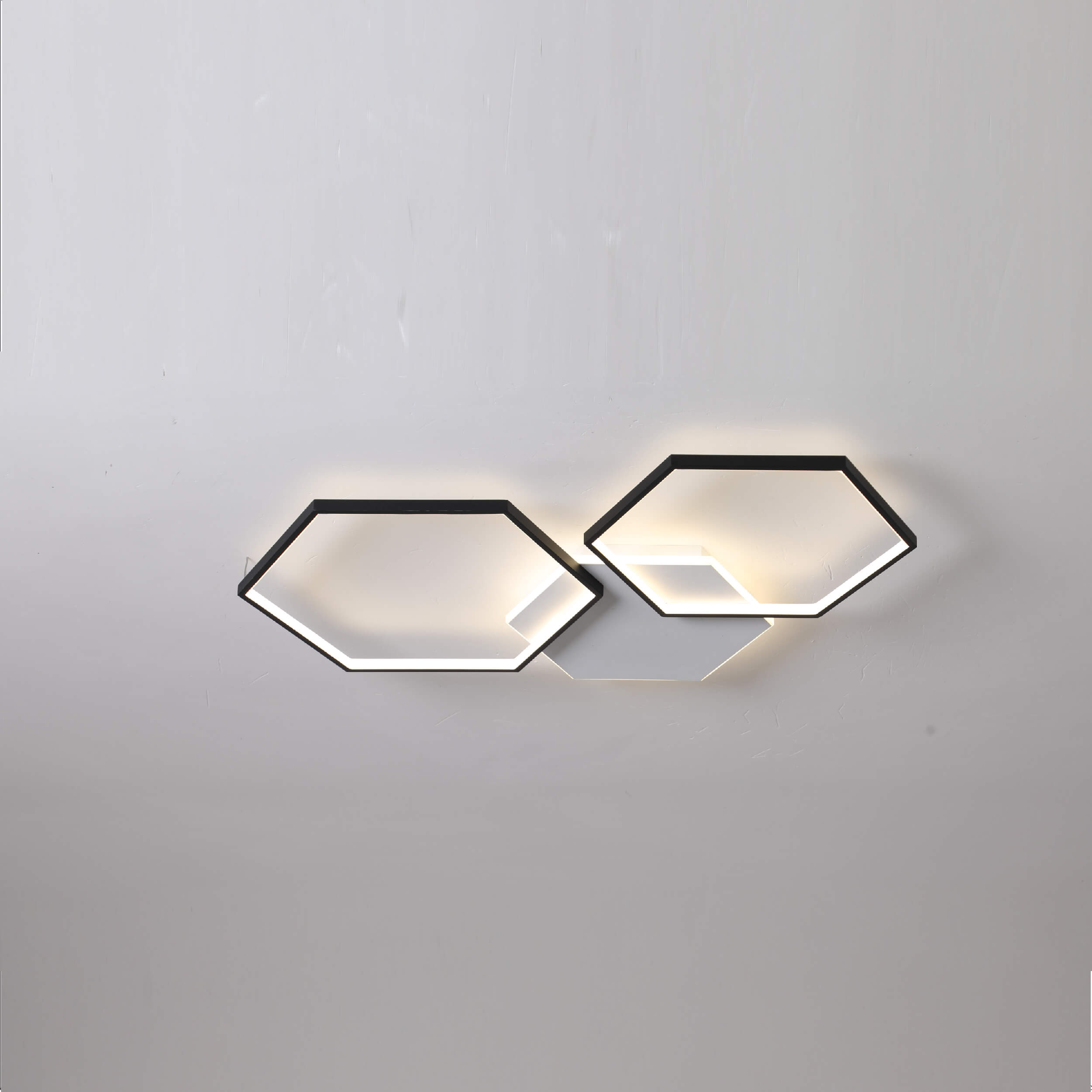 Lámpara de techo LED hexagonal con balack y blanco